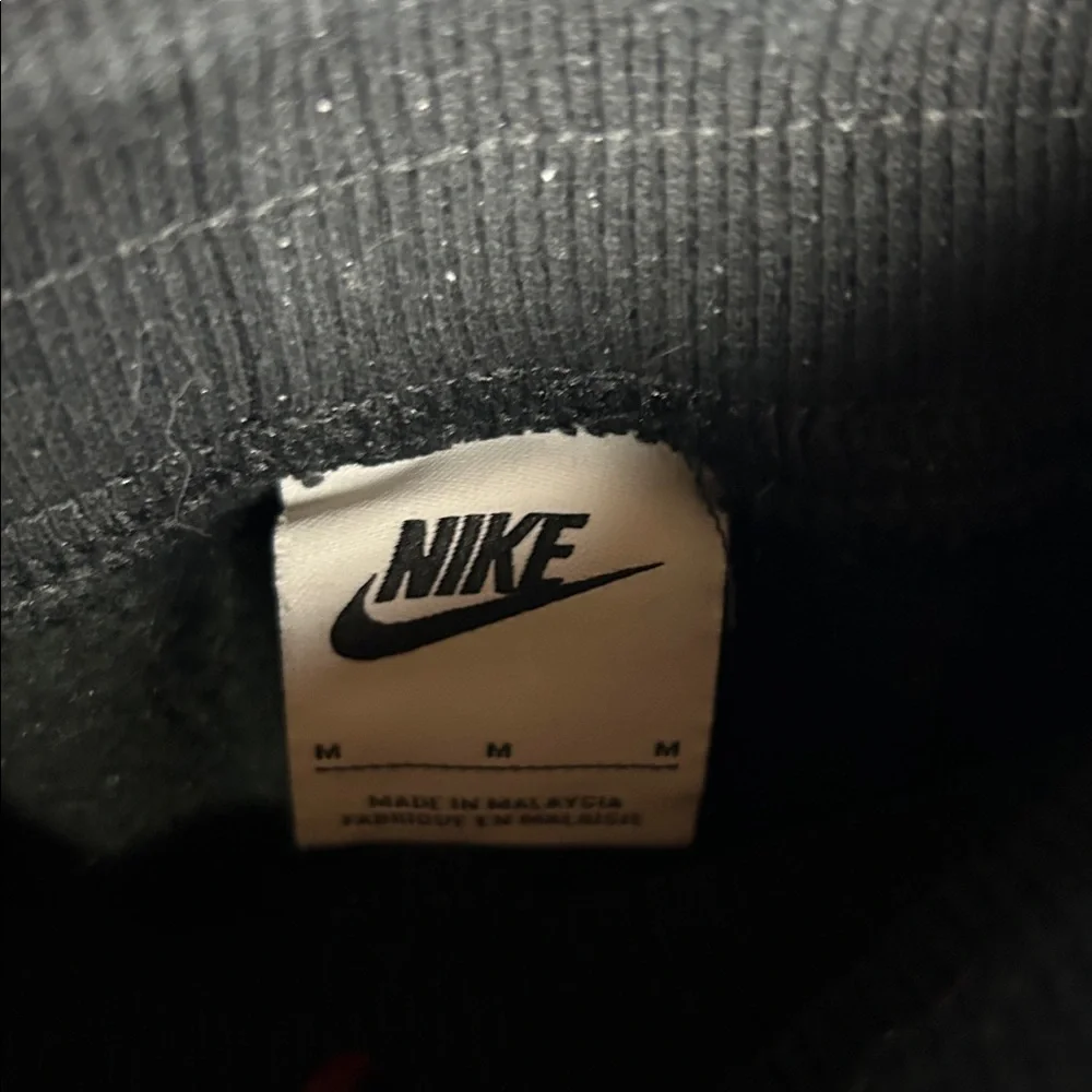 Nike Black Sweatpants with Logo - Picture 2 of 7